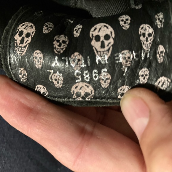 Alexander McQueen grey wool/black leather, lace less slip on deck shoes. - Picture 3 of 8